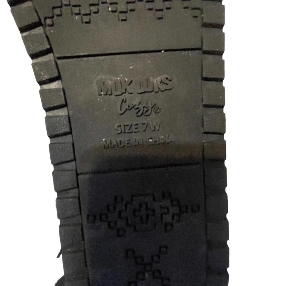 Women’s MUK LUKS Black Fold Over Sherpa Lined Cable Knit Boots - Picture 6 of 6